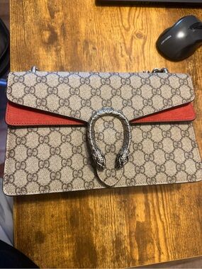 Gucci GG Supreme Shoulder Bag in Beige and Red with Silver Hardware